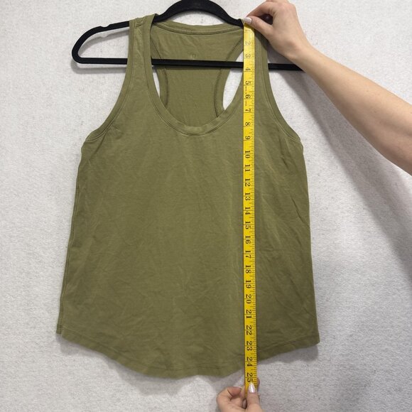 Lululemon Tank Top Womens Medium Green Racerback Athletic Workout Shirt Casual - Picture 2 of 5
